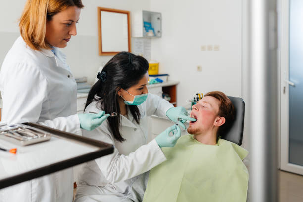 Best Broken Tooth Emergency  in Iola, KS
